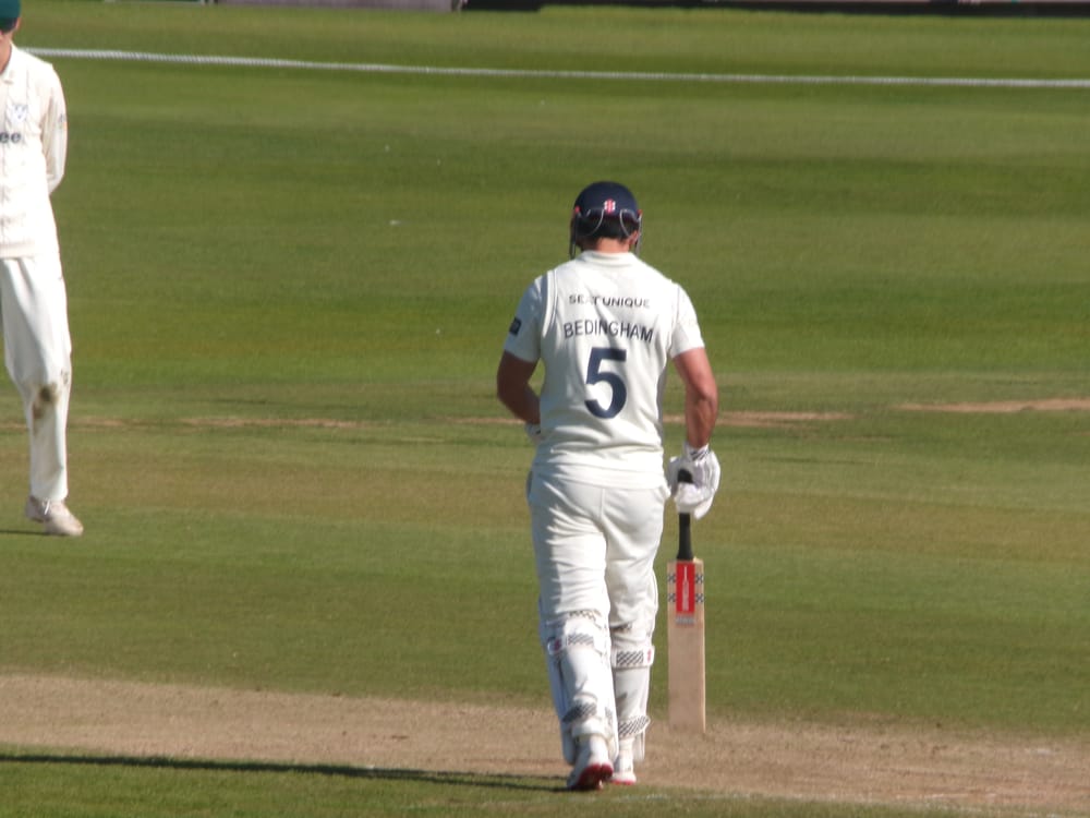 David Bedingham in the middle for Durham