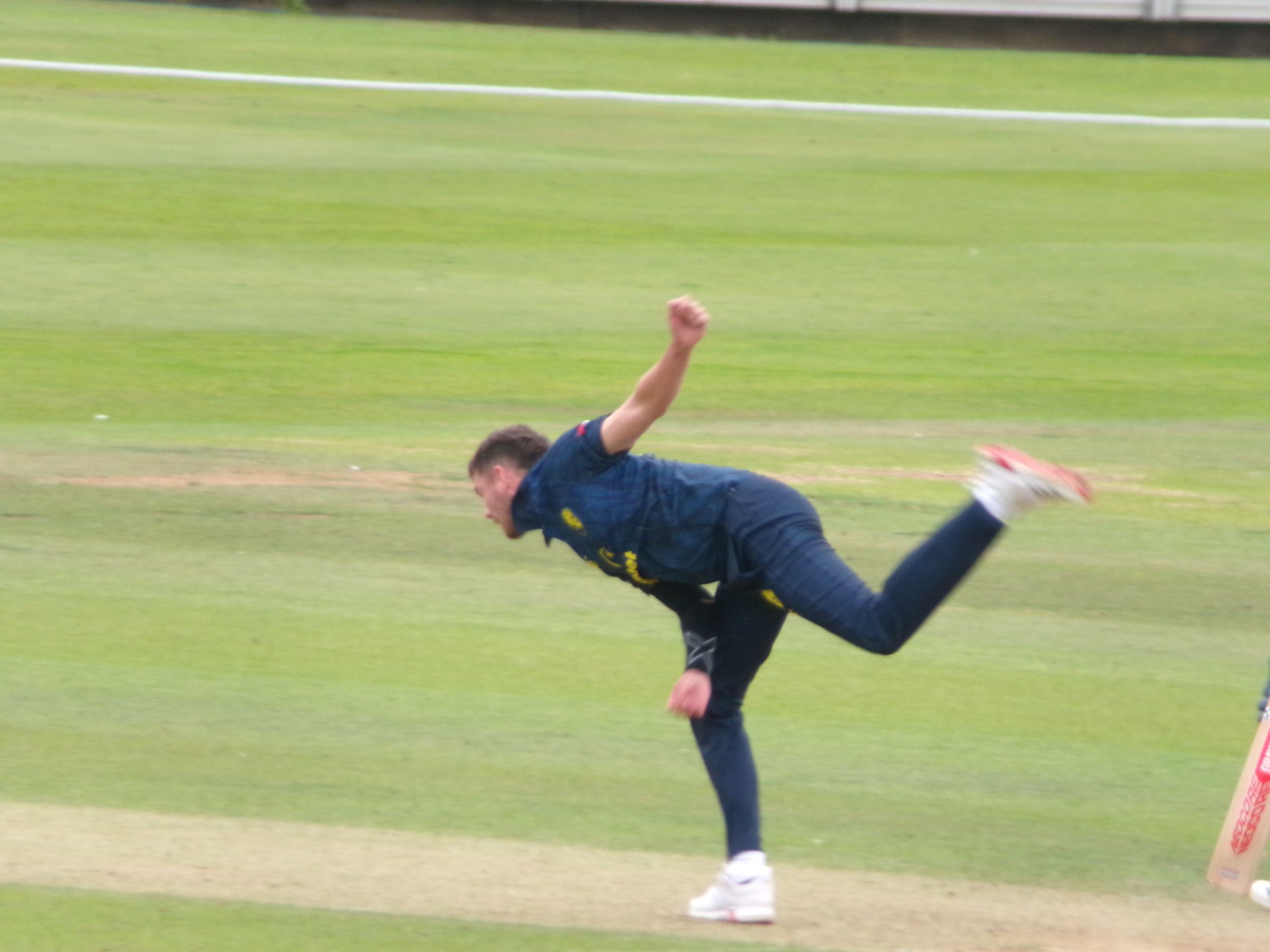 Sam Conners bowling for Durham in the Metro Bank One Day Cup.